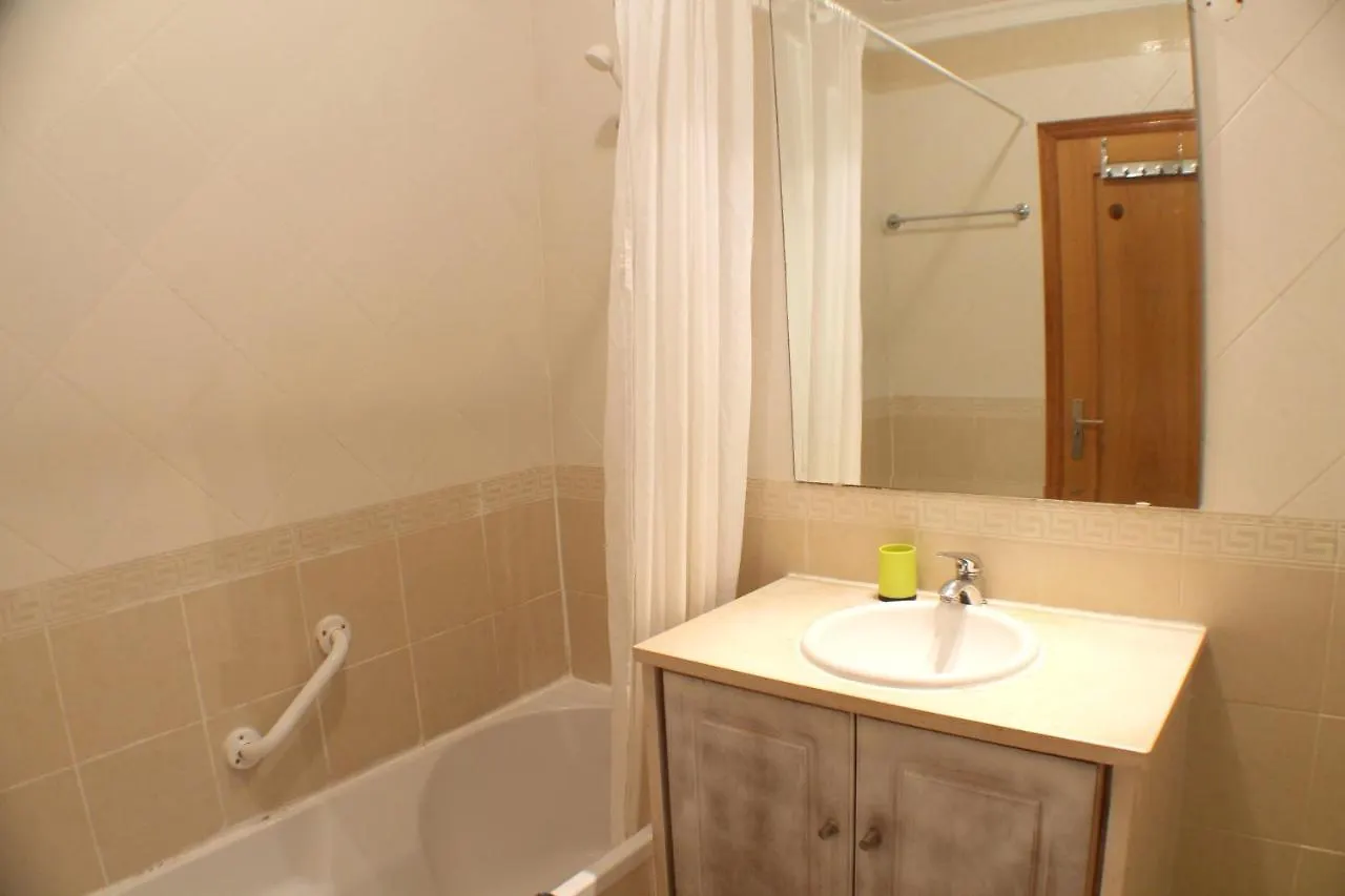 2 Bedrooms Appartement With Shared Pool Enclosed Garden And Wifi At Albufeira 5 Km Away From The Beach